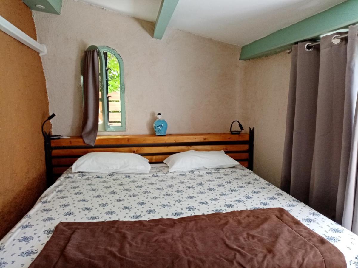 Bed and Breakfast L'Atelier Saint-Maximin  Pokój zdjęcie